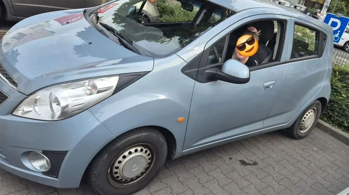 Gebraucht Chevrolet Spark 68 PS (50 kW) 2011 Blau Kleinwagen