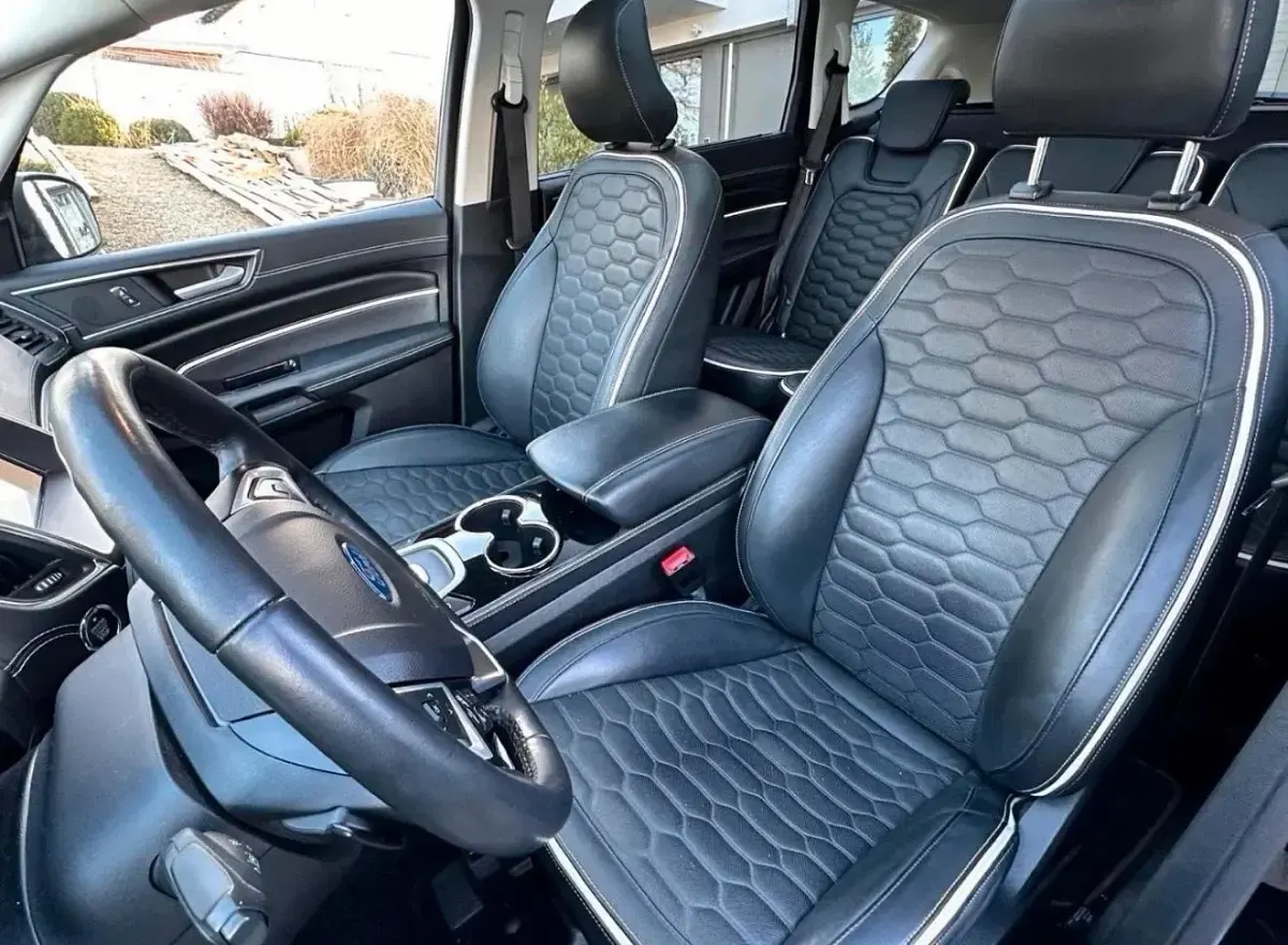 Gebraucht Ford S-MAX Vignale 190 PS (139 kW) 2019 Schwarz Van / Kleinbus