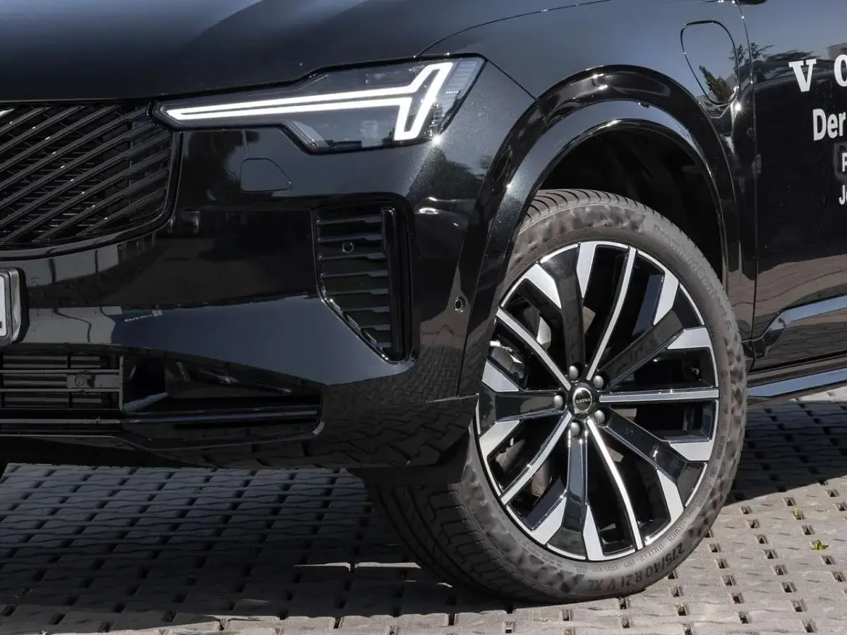 Occasion Volvo XC90 Plus 335 ch (246 kW) 2025 Noir SUV
