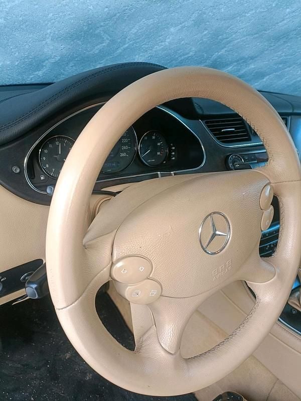 Gebraucht Mercedes CLS320 224 PS (164 kW) 2006 Limousine