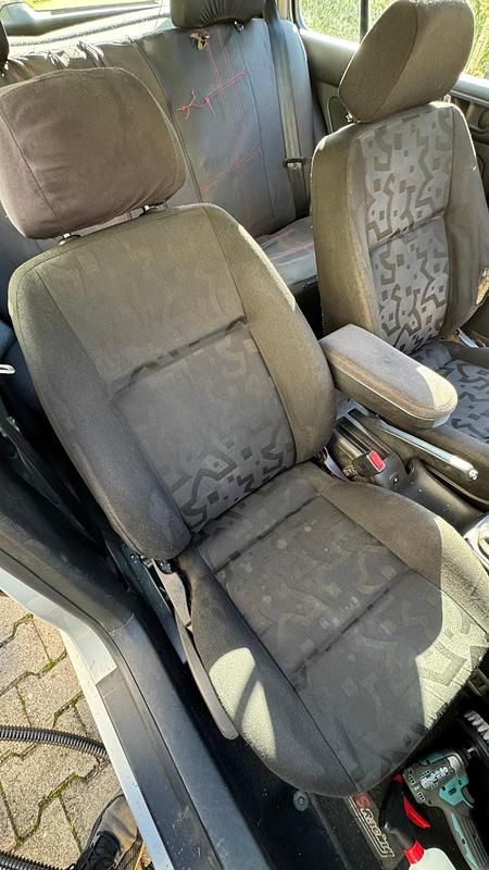 Gebraucht VW Golf IV 75 PS (55 kW) 1998 Silber Kleinwagen