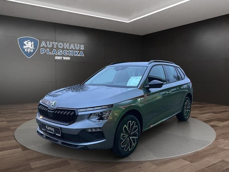Graphitegrau metallic Neu 2025 Skoda Kamiq SUV | 37.340 € - Bild 1/4