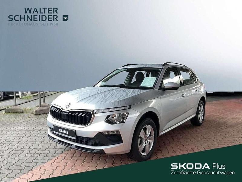 Brillantsilber metallic Neu 2025 Skoda Kamiq Essence SUV | 20.990 € (Fairer Preis) - Bild 1/4