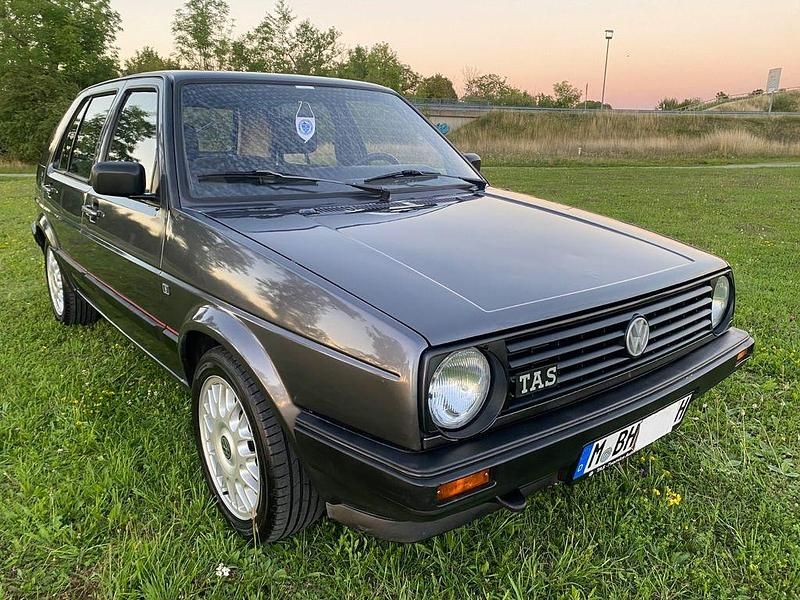 Grau Gebraucht 1991 VW Golf III Limousine | 7.999 € - Bild 1/4