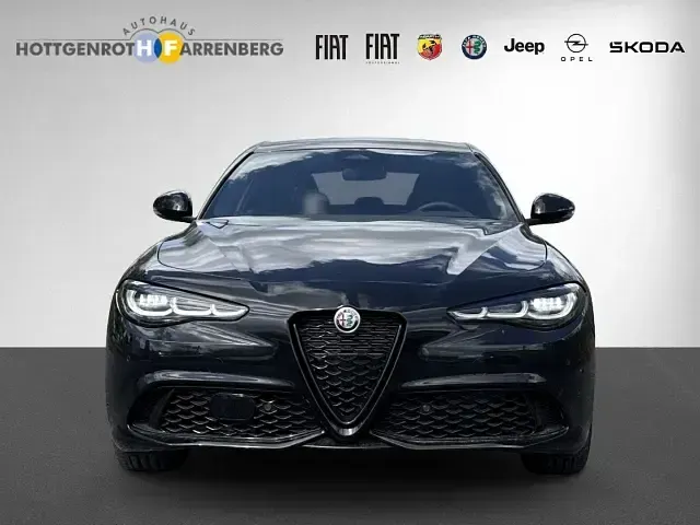 Gebraucht Alfa Romeo Giulia 280 PS (205 kW) 2026 Schwarz Limousine
