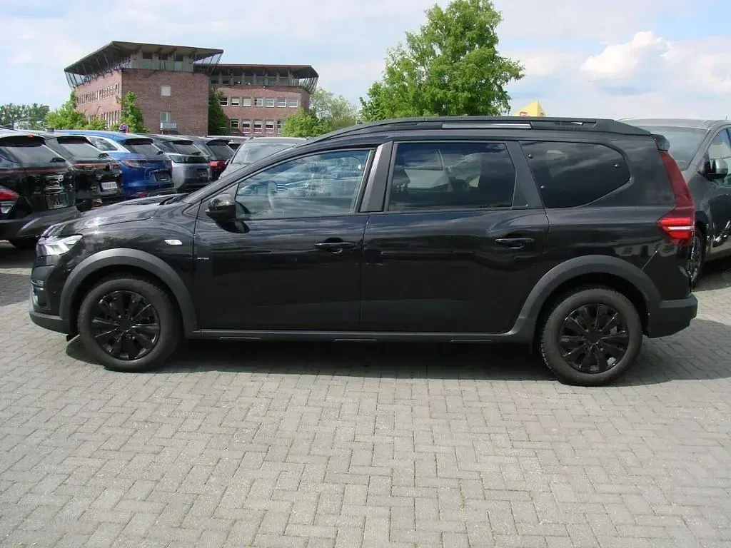 Gebraucht Dacia Jogger Extreme 110 PS (80 kW) 2022 Perlmuttschwarz Van / Kleinbus