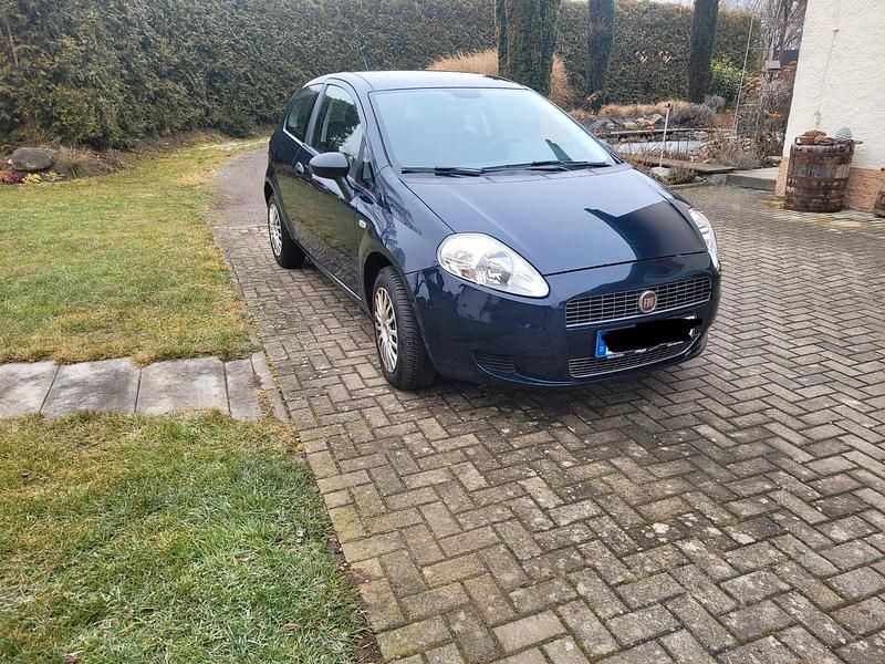 Blau Gebraucht 2009 Fiat Punto Kleinwagen | 3.200 € - Bild 1/4