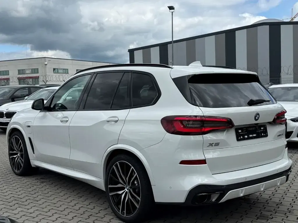 Gebraucht BMW X5 iPerformance 394 PS (289 kW) 2023 Weiss SUV