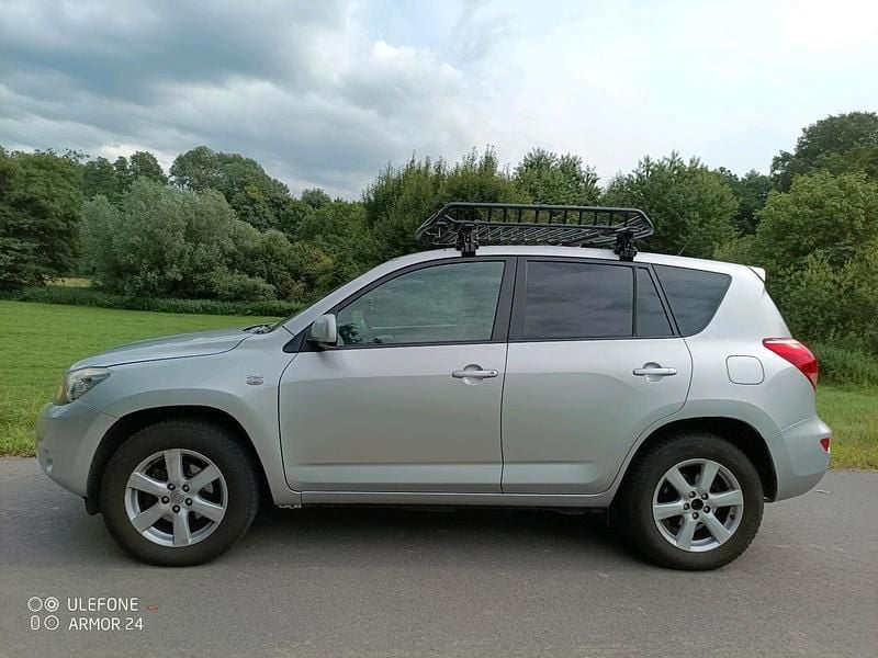 Silber Gebraucht 2008 Toyota RAV4 SUV | 6.500 € (Fairer Preis) - Bild 1/4
