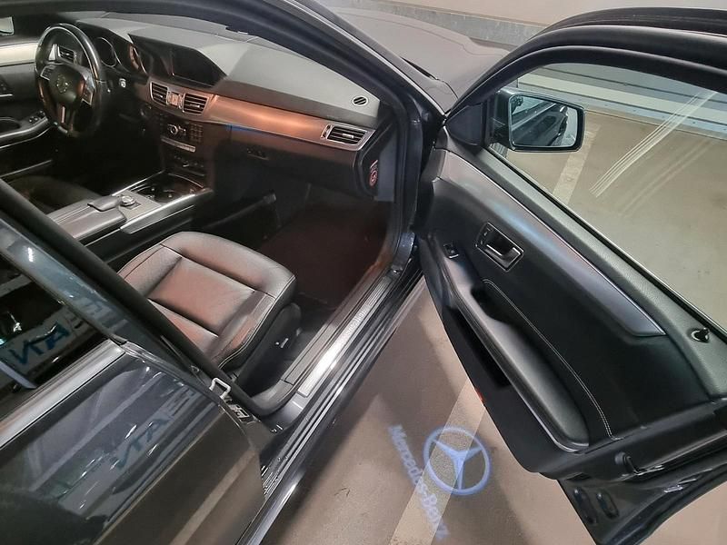 Gebraucht Mercedes E350 Avantgarde 258 PS (189 kW) 2013 Grau Kombi