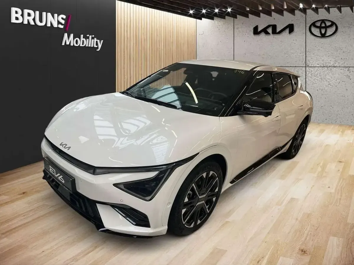 Gebraucht Kia EV6 GT-Line 239 kW (325 PS) 2025 Snow white SUV