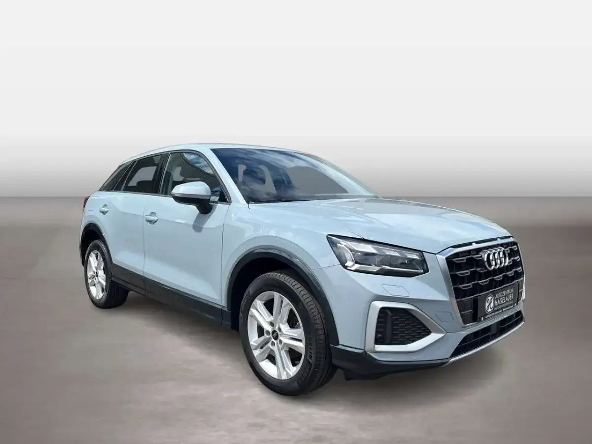 Gebraucht Audi Q2 Advanced Plus 150 PS (110 kW) 2024 Grau SUV