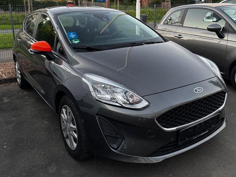 Grau Gebraucht 2020 Ford Fiesta Cool & Connect Kleinwagen | 8.900 € (Superpreis) - Bild 1/4