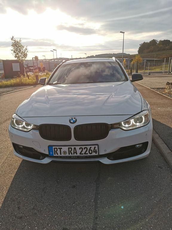 Second-hand BMW 330 258 CP (189 kW) 2012 Alb Break