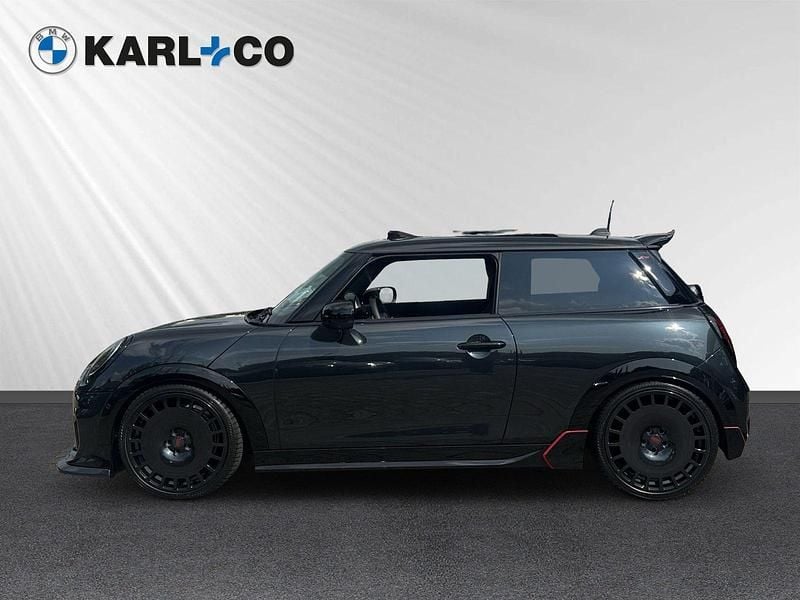 Anthrazit Gebraucht 2025 Mini John Cooper Works Kleinwagen | 46.400 € - Bild 1/4