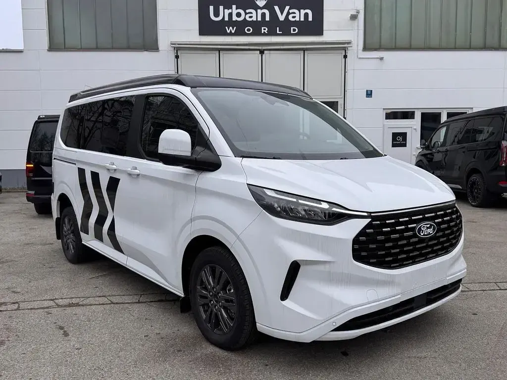 Neu Ford Tourneo Titanium 170 PS (125 kW) 2025 Weiß Van / Kleinbus