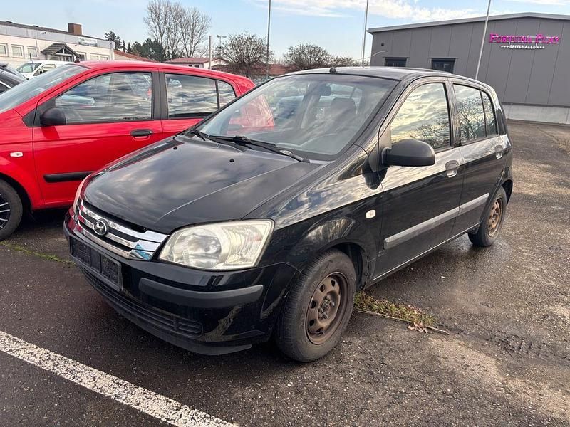 Schwarz Gebraucht 2004 Hyundai Getz Basis Kleinwagen | 1.999 € (Etwas zu teuer) - Bild 1/4