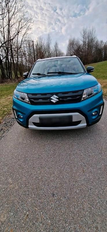 Gebraucht Suzuki Vitara 120 PS (88 kW) 2016 Blau SUV