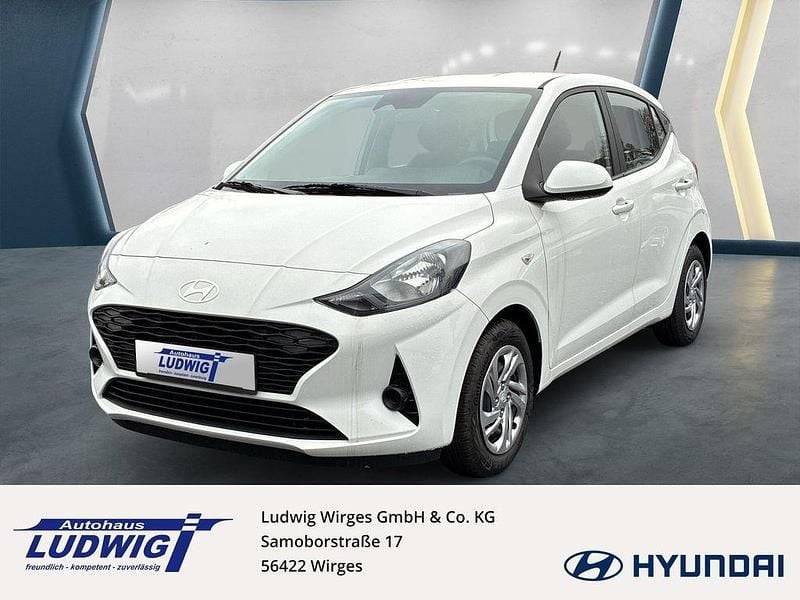 Weiß Gebraucht 2024 Hyundai i10 Select Kleinwagen | 14.500 € (Guter Preis) - Bild 1/4