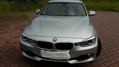 Gebraucht BMW 320 184 PS (135 kW) 2012 Silber Limousine