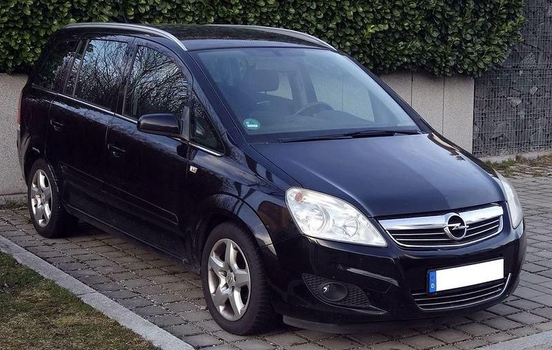 Schwarz Gebraucht 2009 Opel Zafira Edition Van / Kleinbus | 1.150 € (Superpreis) - Bild 1/4