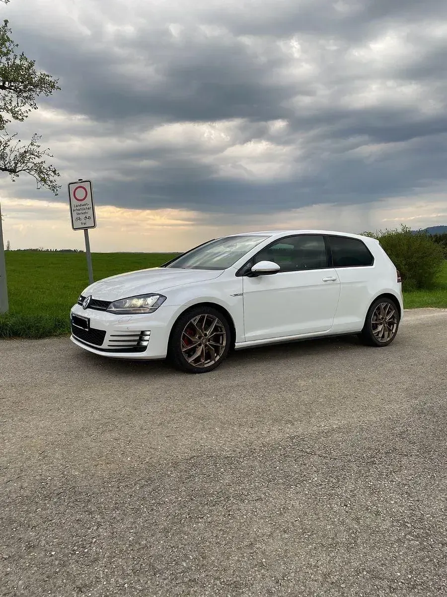 Używany VW Golf GTD 184 KM (135 kW) 2014 Biały Coupe