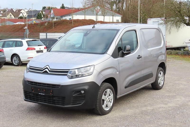 Gebraucht Citroën Berlingo 102 PS (75 kW) 2022 Grauartense Van / Kleinbus