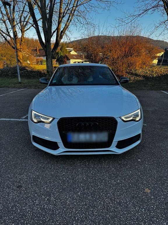 Weiß Gebraucht 2011 Audi S5 Design Coupé | 20.500 € (Teuer) - Bild 1/4