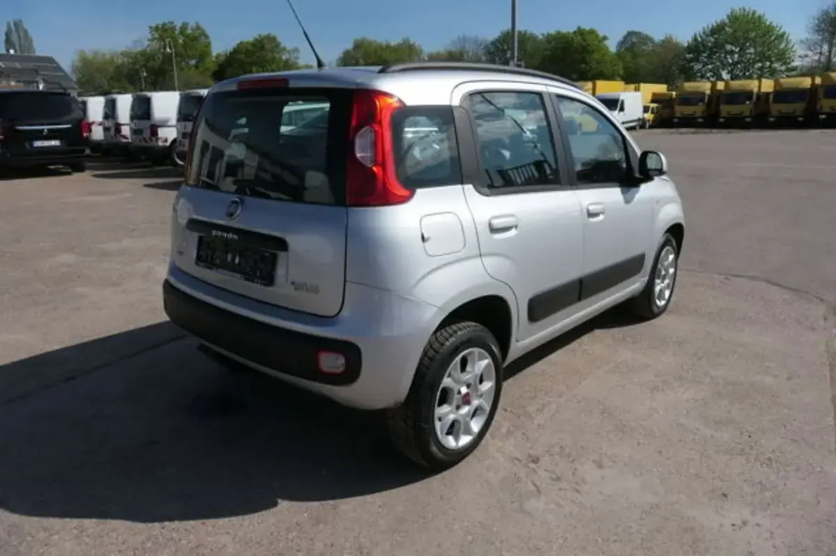 Gebraucht Fiat Panda 86 PS (63 kW) 2013 Colore esterno (argento grau) Kleinwagen