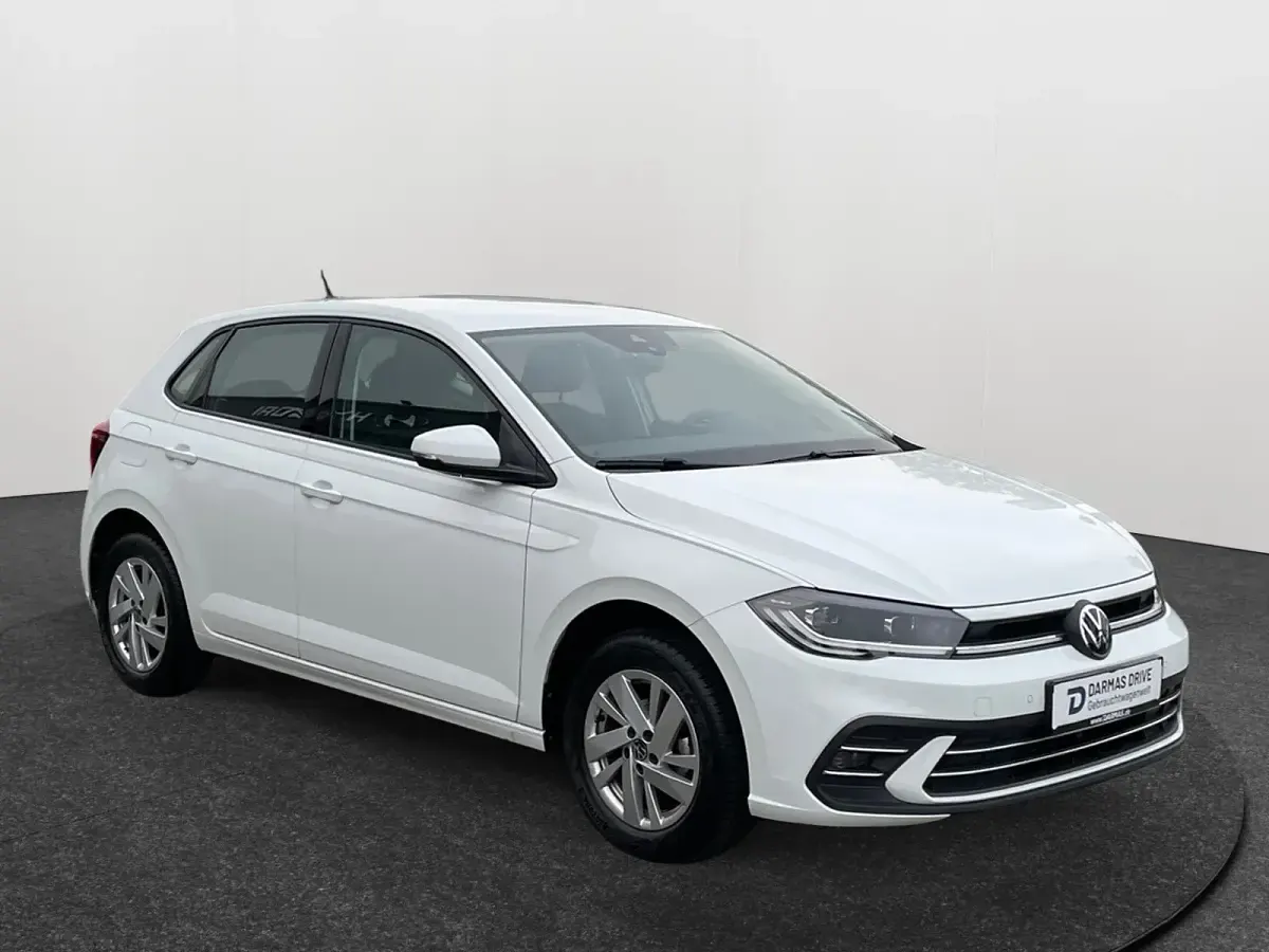 Usata VW Polo Pro 95 CV (69 kW) 2024 Grigio Berlina