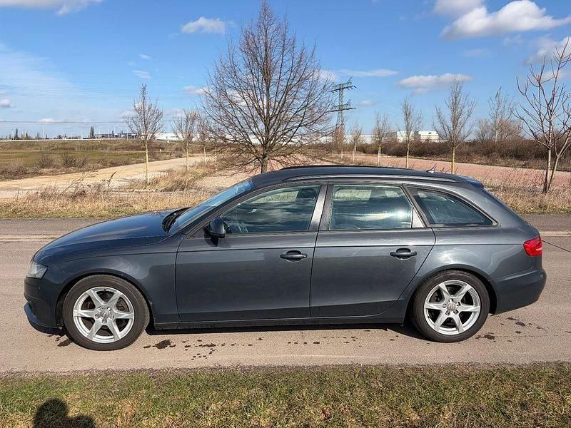 Gebraucht Audi A4 Ambition 143 PS (105 kW) 2008 Grau Kombi