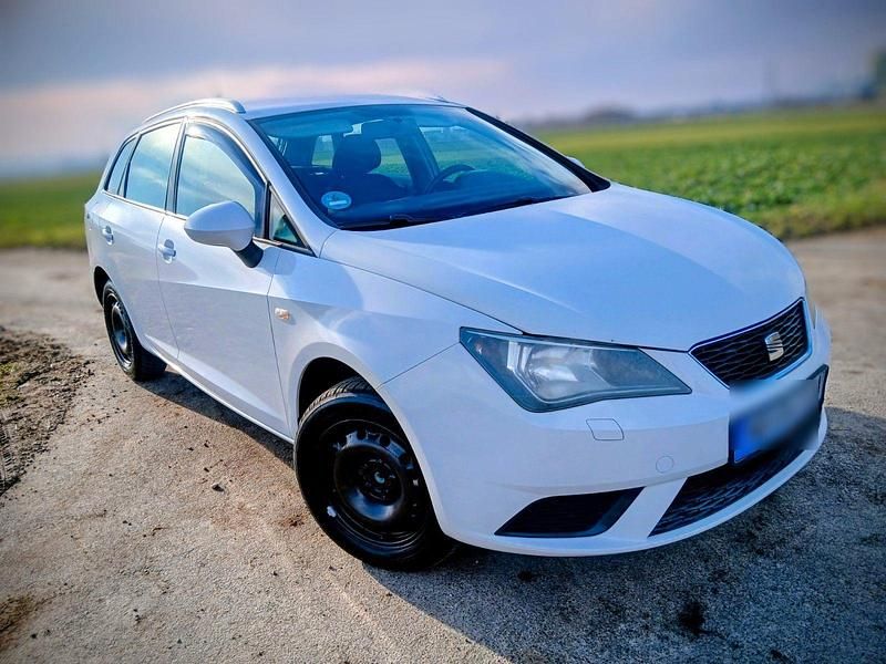 Weiß Gebraucht 2013 Seat Ibiza ST Kombi | 3.700 € (Superpreis) - Bild 1/4