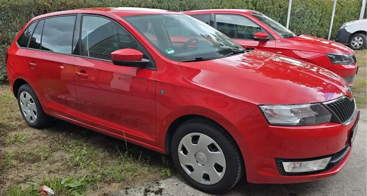 Gebraucht Skoda Rapid 90 PS (66 kW) 2014 Rot Kleinwagen