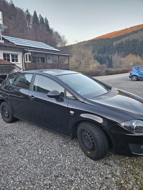 Gebraucht Seat Leon 125 PS (91 kW) 2010 Schwarz Kleinwagen