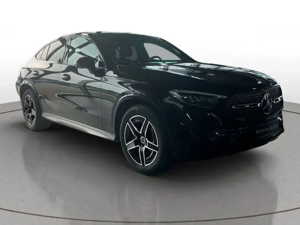 Gebraucht Mercedes GLC220 AMG line 197 PS (144 kW) 2025 Metalliclack obsidianschwarz SUV