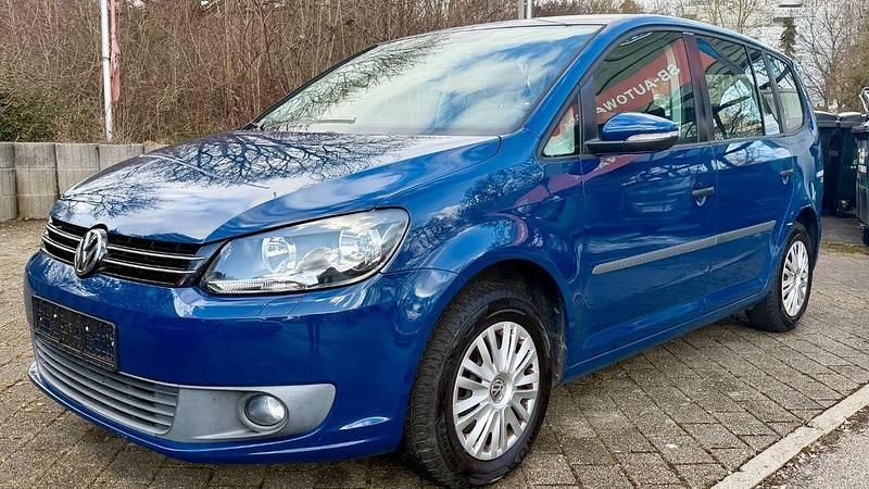 Gebraucht VW Touran Trendline 105 PS (77 kW) 2011 Blau Van / Kleinbus