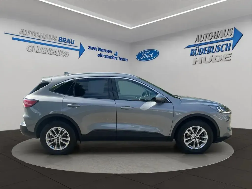 Gebraucht Ford Kuga Titanium 120 PS (88 kW) 2023 Grau SUV