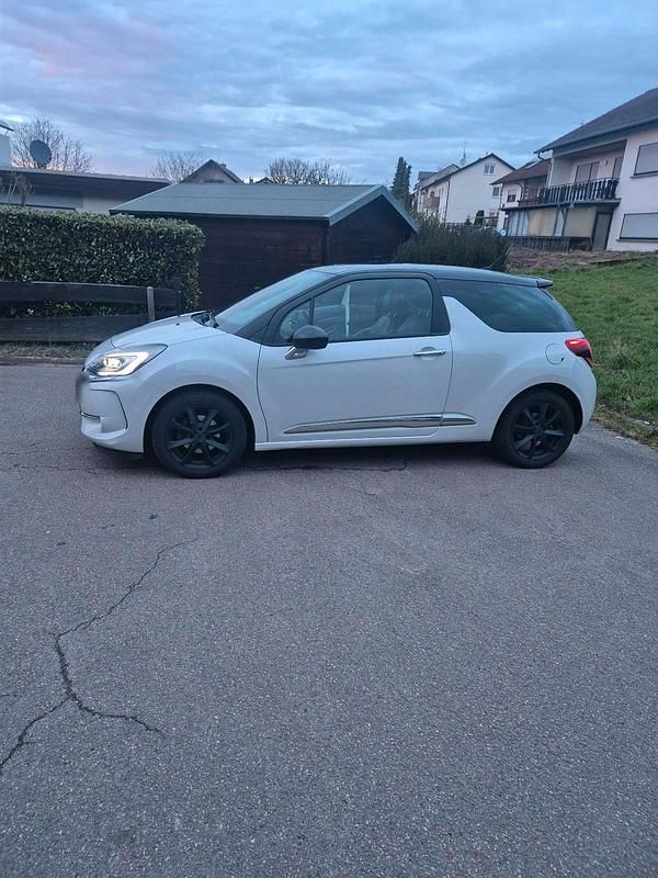 Second-hand Citroën DS3 120 CP (88 kW) 2017 Alb Hatchback