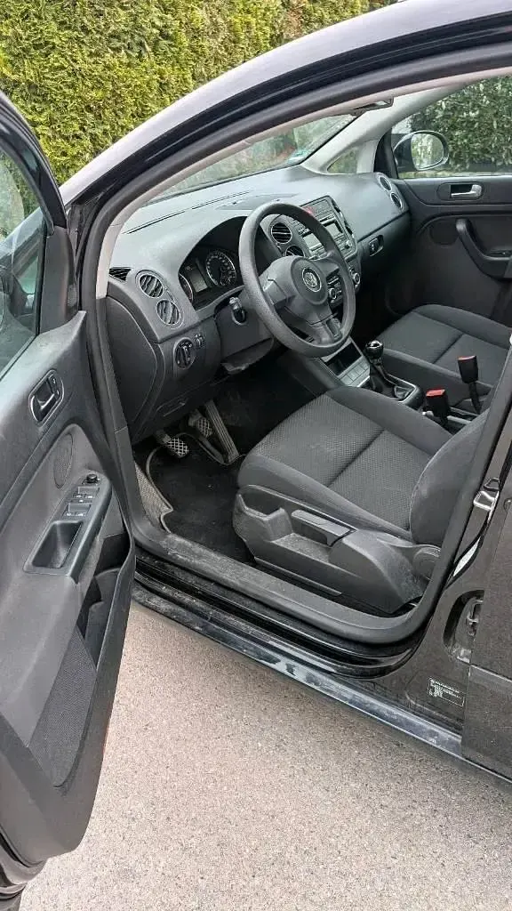 Gebraucht VW Golf Plus Cross 105 PS (77 kW) 2010 Schwarz Van / Kleinbus