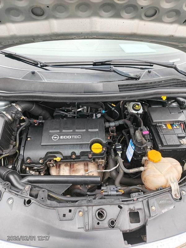 Gebraucht Opel Corsa Edition 90 PS (66 kW) 2014 Grau Kleinwagen