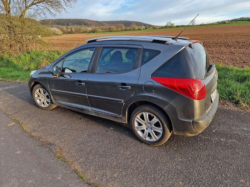 Gebraucht Peugeot 207 120 PS (88 kW) 2008 Grau Kombi
