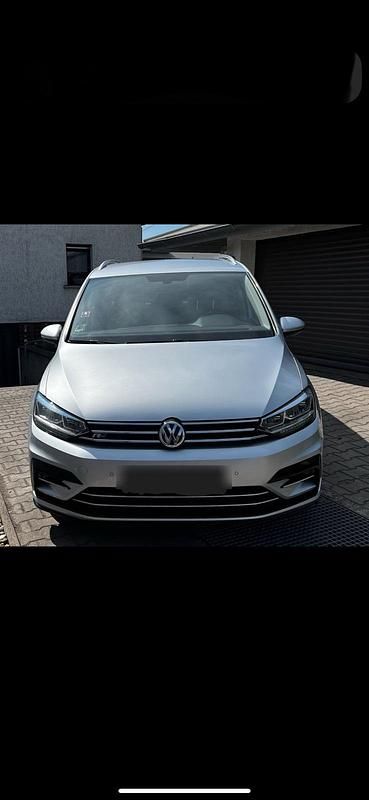 Silber Gebraucht 2016 VW Touran R-line Van / Kleinbus | 15.500 € (Guter Preis) - Bild 1/4
