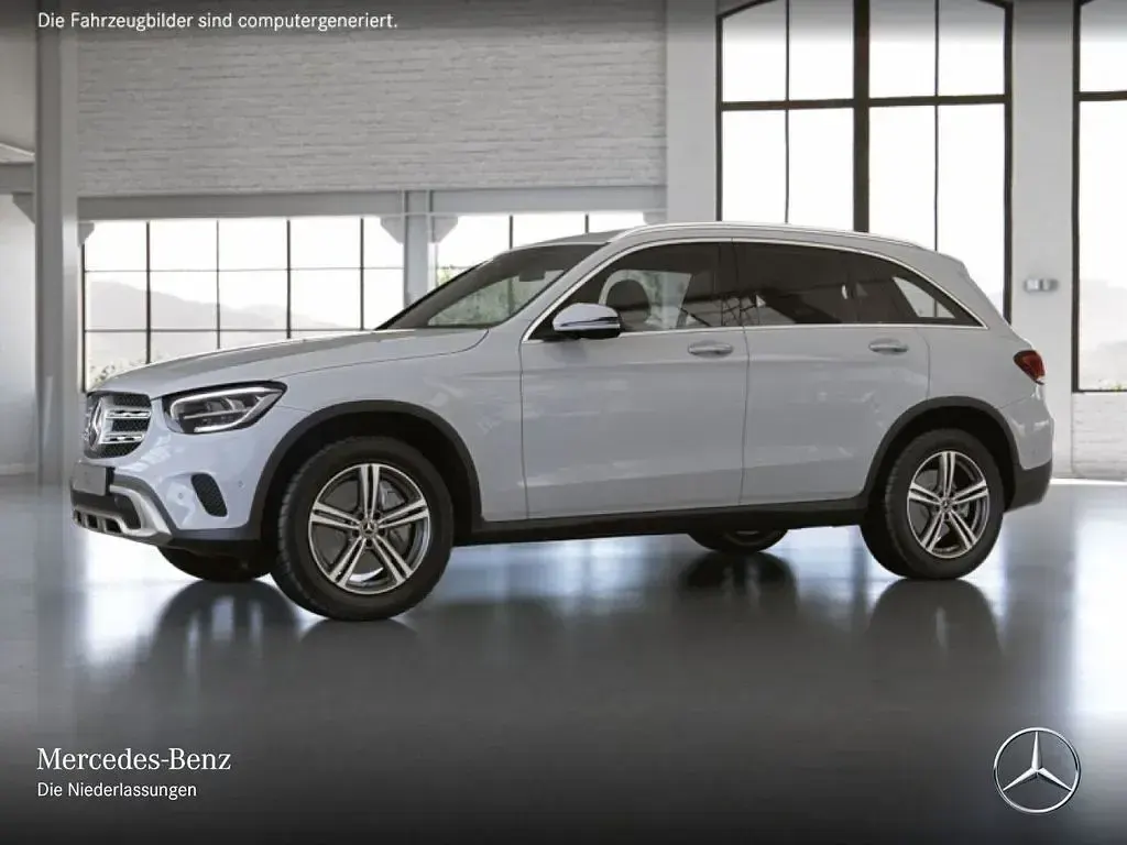 Gebraucht Mercedes GLC300e 194 PS (142 kW) 2021 Weiß SUV
