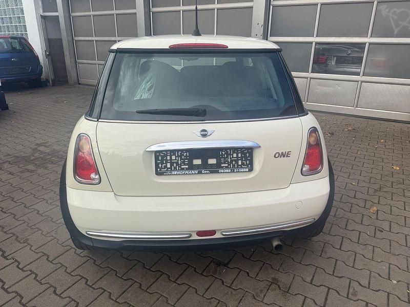 Gebraucht Mini ONE 90 PS (66 kW) 2007 Weiß Kleinwagen