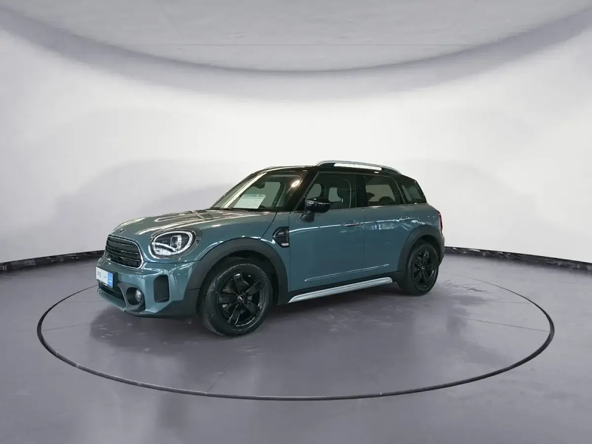 Gebraucht Mini Cooper Countryman Classic 136 PS (100 kW) 2022 Sage green metallic SUV