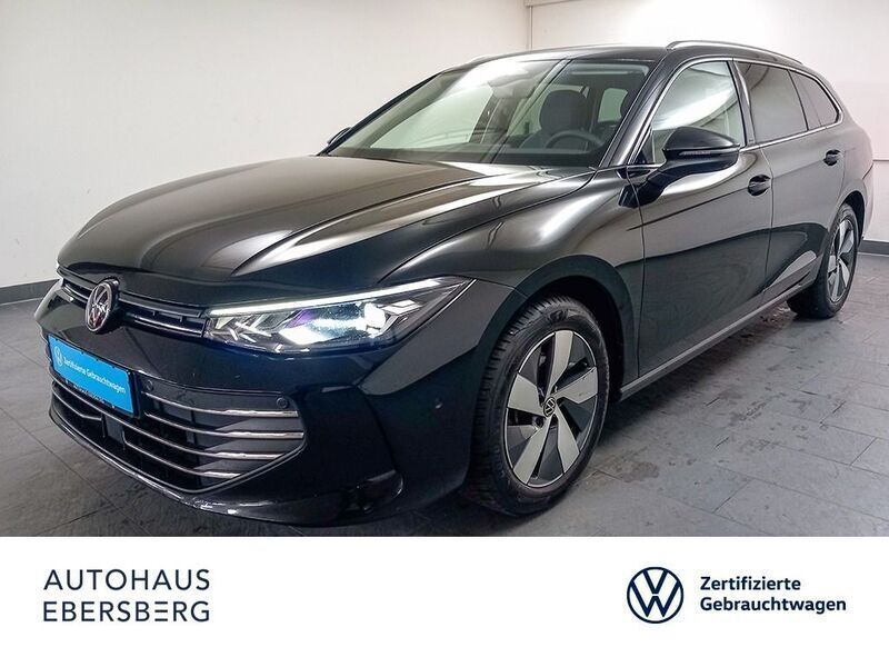Grenadillschwarz metallic Gebraucht 2024 VW Passat Business Kombi | 29.850 € (Etwas zu teuer) - Bild 1/4