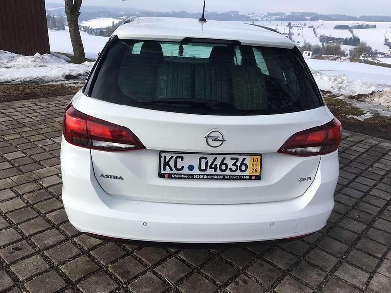 Gebraucht Opel Astra Edition 110 PS (80 kW) 2018 Weiß Limousine