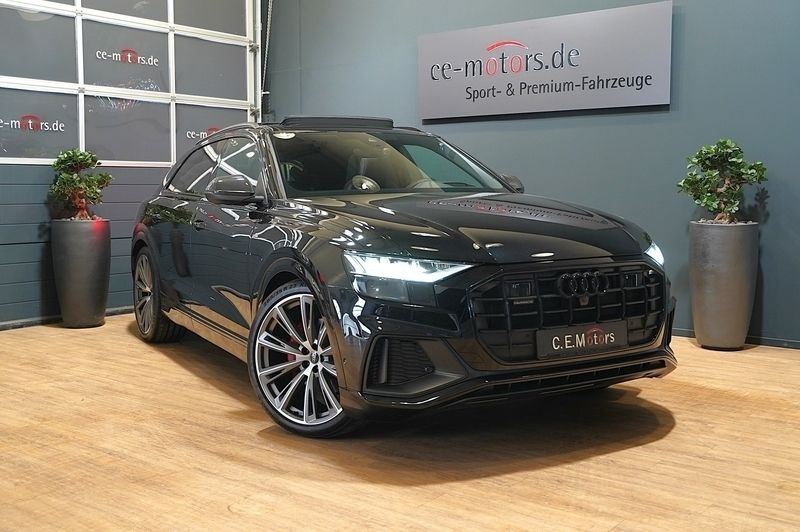 Mythosschwarz metallic Gebraucht 2023 Audi Q8 Competition SUV | 84.840 € (Guter Preis) - Bild 1/4