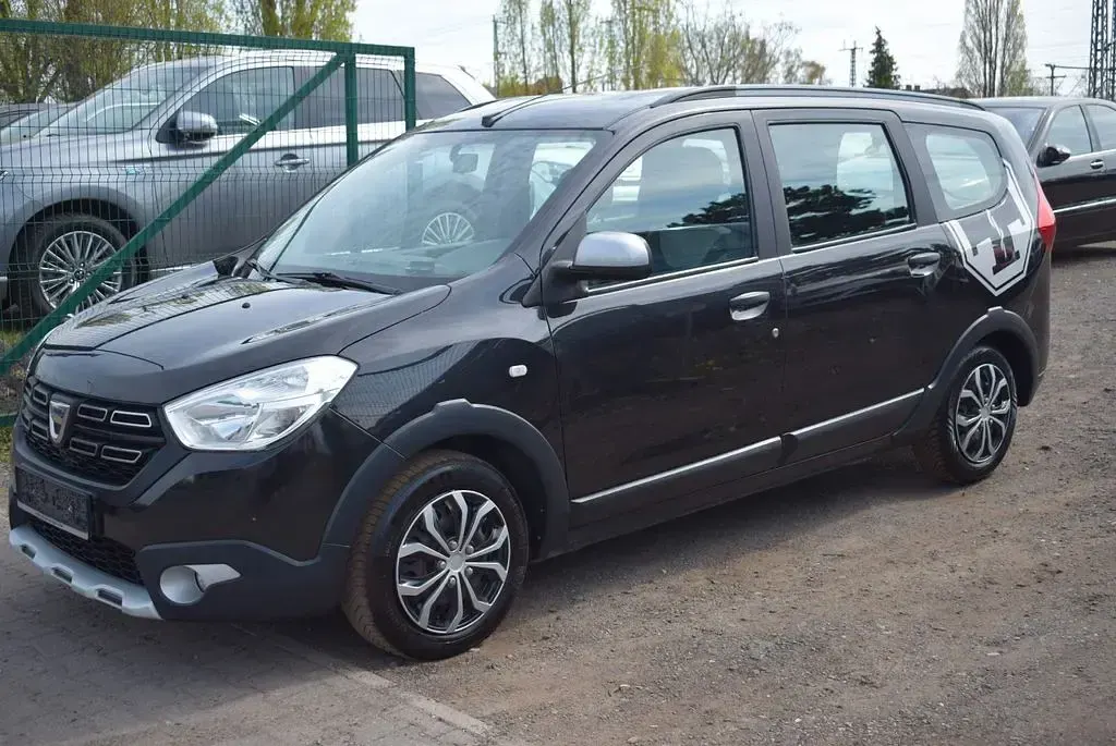 Gebraucht Dacia Lodgy Stepway 109 PS (80 kW) 2018 Schwarz Van / Kleinbus