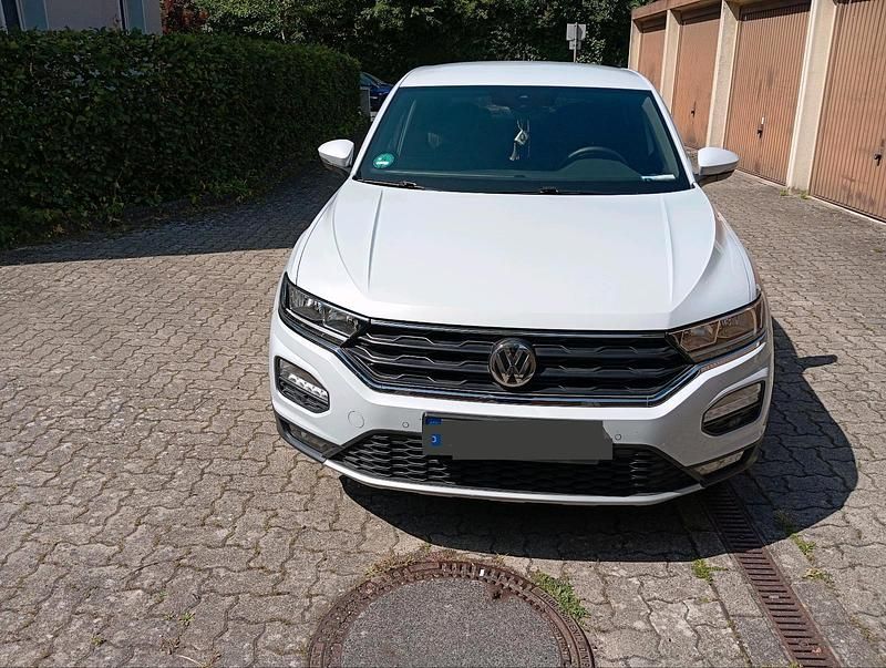 Weiß Gebraucht 2019 VW T-Roc Sport SUV | 25.200 € (Etwas zu teuer) - Bild 1/4